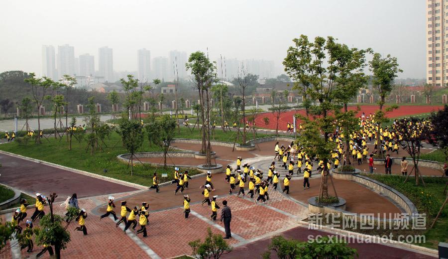 �����(hu��)����2���Ĵ��e�ЌW(xu��)У�����A(y��)���ݾ�