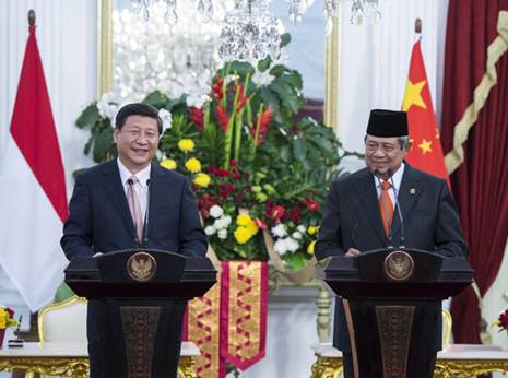 2013��10��2����������ϯ��(x��)��ƽ���ż��_(d��)ͬӡ�����������y(t��ng)�K�����e�Е�(hu��)Մ���@�Ǖ�(hu��)Մ������(x��)��ƽ�c�K���干ͬ��(hu��)Ҋӛ����
�zӰ�����A��ӛ��  ����