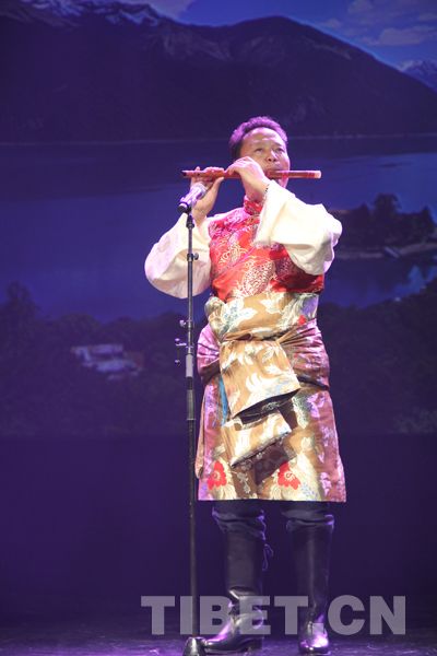 �׬����ѱ����˃��׵��Ӫ��ࡶ�҂��ٴ���ۡ��ͼ��ô�����������һֻ���ӡ���