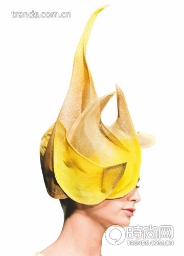 Issey Miyake����^�