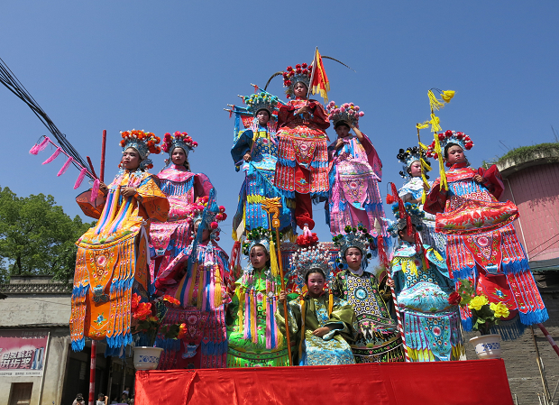 ���û��Ӵٮa(ch��n)�I(y��)�l(f��)չ 2014����θ��b��չ�L(f��ng)�ɣ��D��