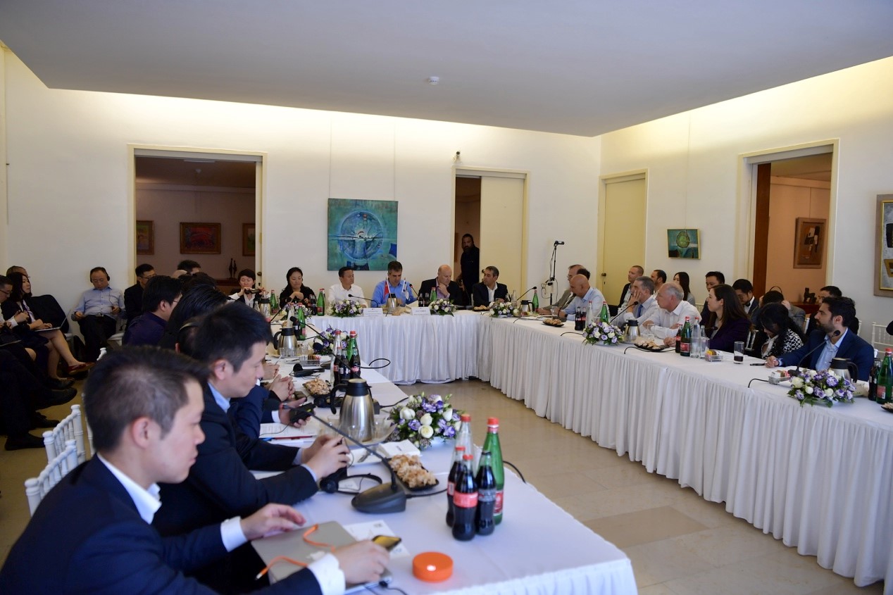 ��ɫ�п���ͬ�R�ƕ�Մ��δ���c����ͰͼӴ��g(sh��)�I(l��ng)�����