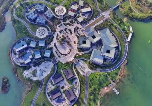 ������屴����������С�(zh��n)ȫ��l(f��)չ��ɫ��(j��ng)��